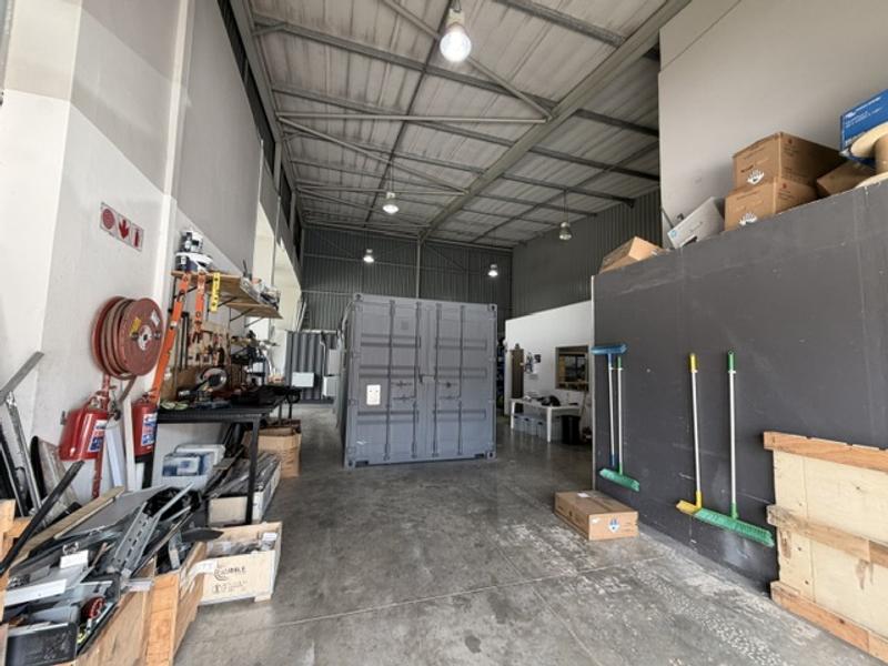 To Let Commercial Property for Rent in Fairview Eastern Cape